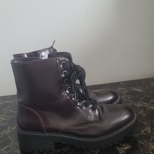 Women's Lace Up Boots - Black